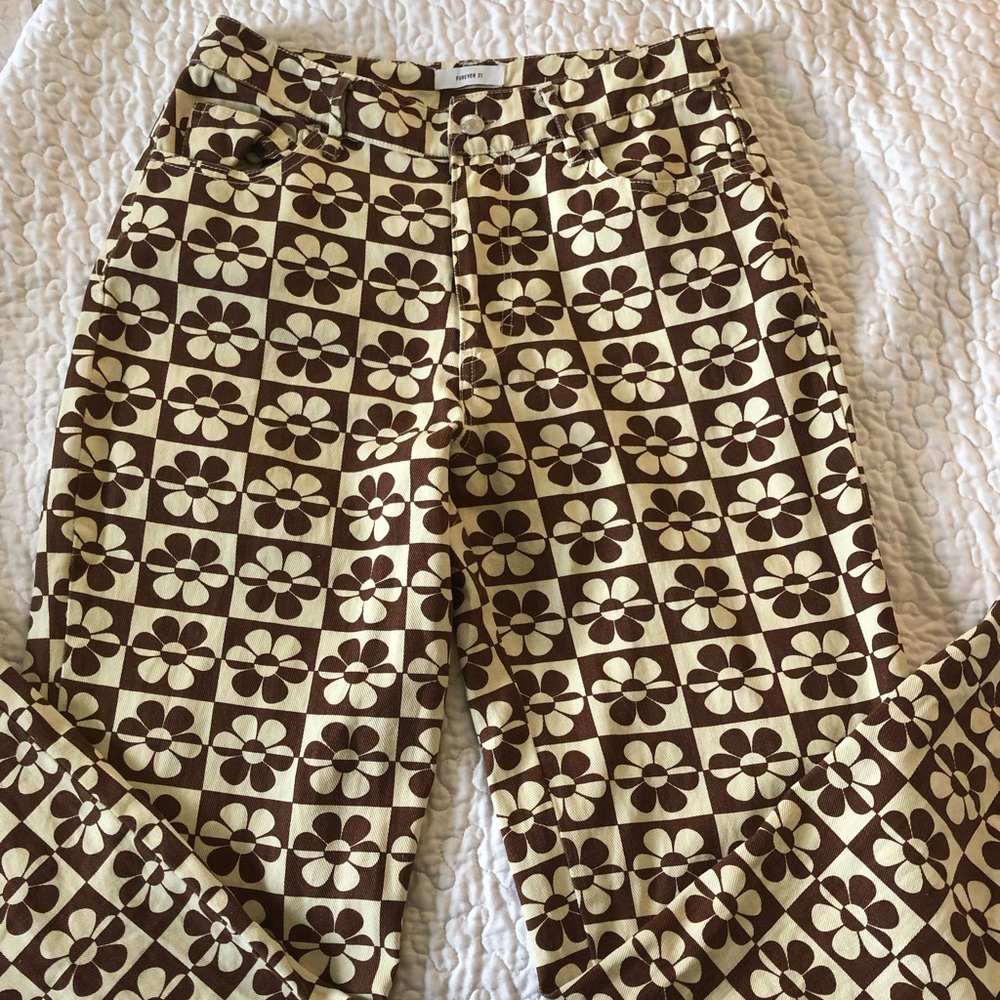 Forever 21 Small Bottoms Size 27 (Size 4-6)